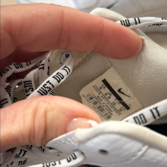 Nike Air White and Orange Patterned Sneakers - Picture 13 of 14